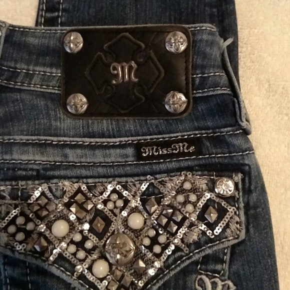 Miss Me Authentic skinny Jeans Stressed out. - Picture 3 of 10